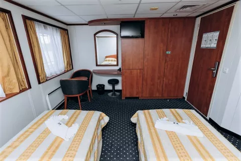 Каюта Полулюкс + (шлюпочная палуба)