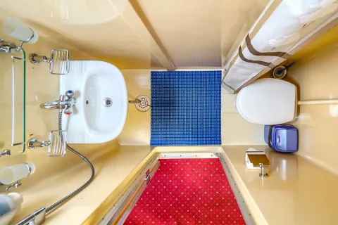 Каюта 2-местная (средняя палуба)