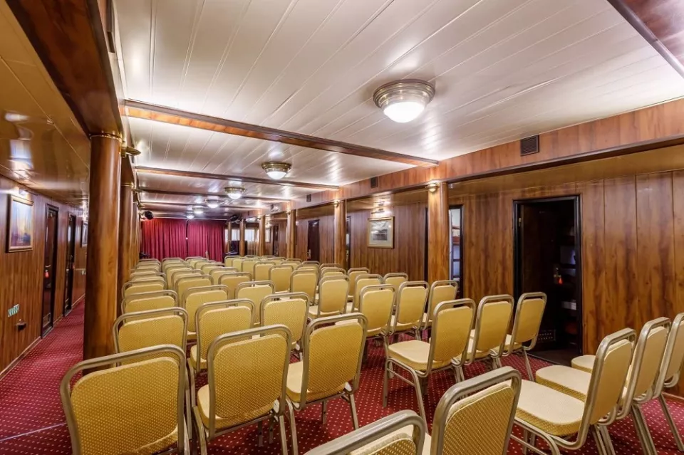 Концертный зал